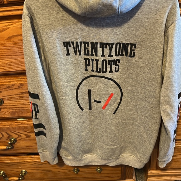 Unbranded hoodie - Picture 2 of 3